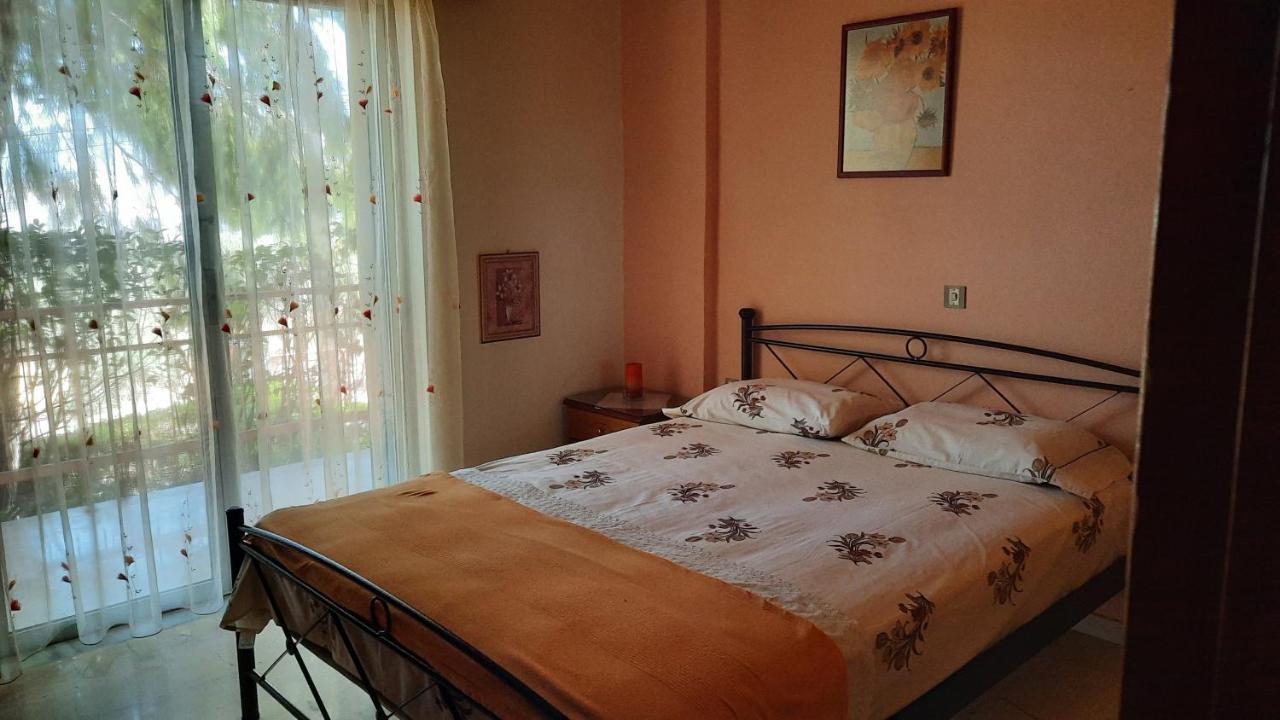 Georgia'S Village House Kondostavlos Bagian luar foto